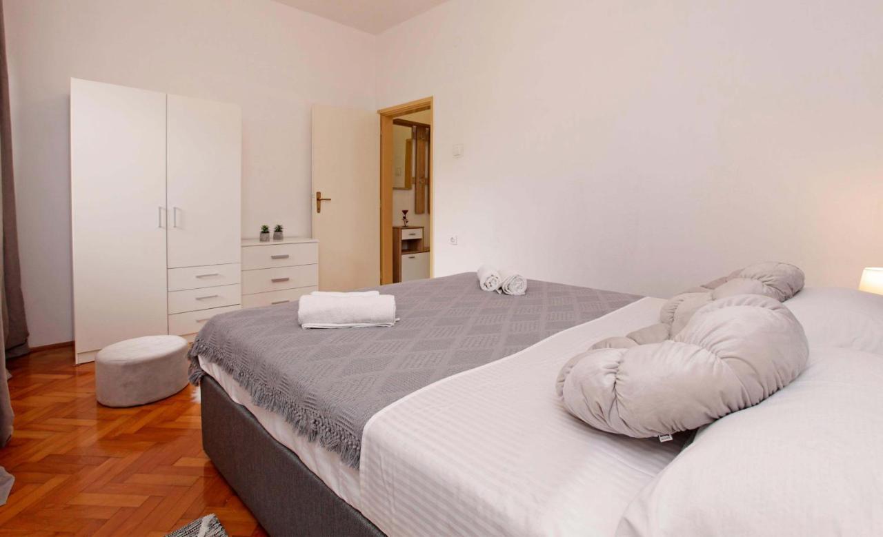 Apartman Zuvela Vela Luka Dış mekan fotoğraf